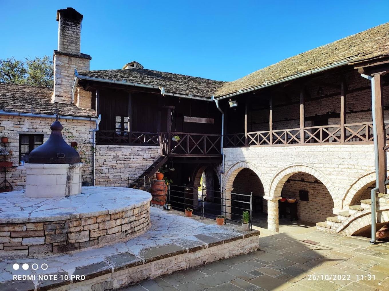 Ξενώνας Museum Ισόγειο Στο Ελληνικό Ιωαννίνων Villa Kalentzi Bagian luar foto